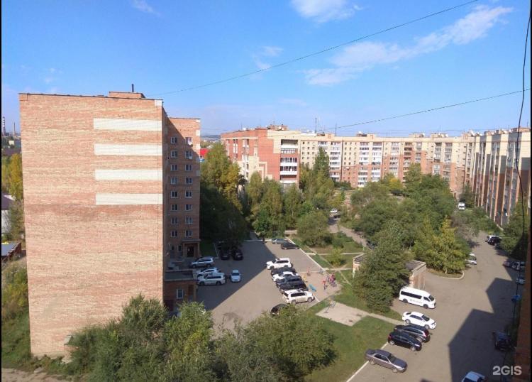 Lux Home На Берегу Ульбы Ustʼ-Kamenogorsk Zewnętrze zdjęcie